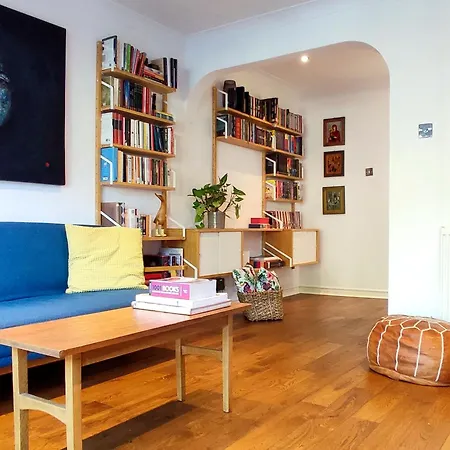 Atelier Verde - A Comfortable Garden Apartment-3